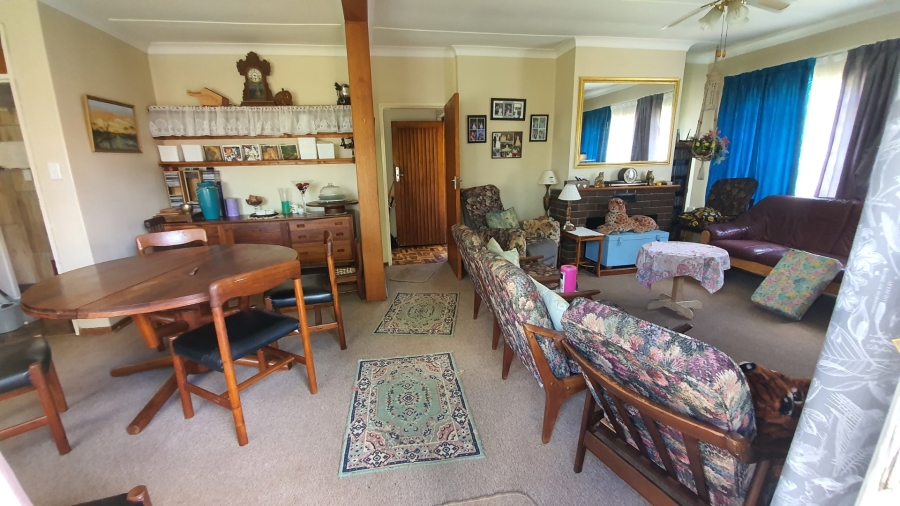 4 Bedroom Property for Sale in Fleurdal Free State